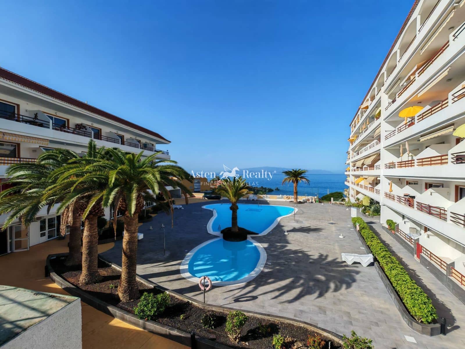 1 slaapkamer Flat te koop in Puerto Santiago met zwembad - € 240.000 (Ref: 9350042)