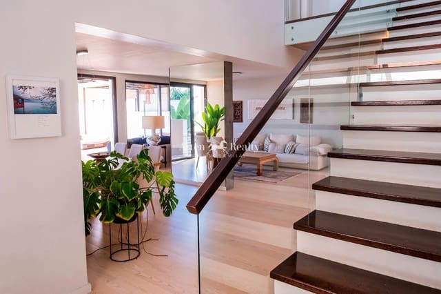 5 bedroom Townhouse for sale in Torviscas, Adeje with pool garage - € 2,730,000 (Ref: 9352836)