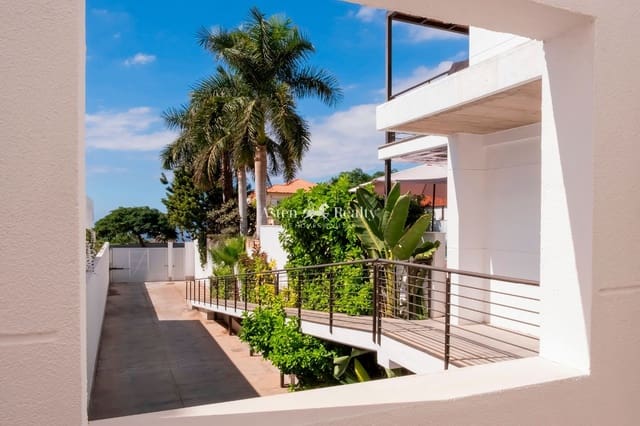 5 bedroom Townhouse for sale in Torviscas, Adeje with pool garage - € 2,730,000 (Ref: 9352836)