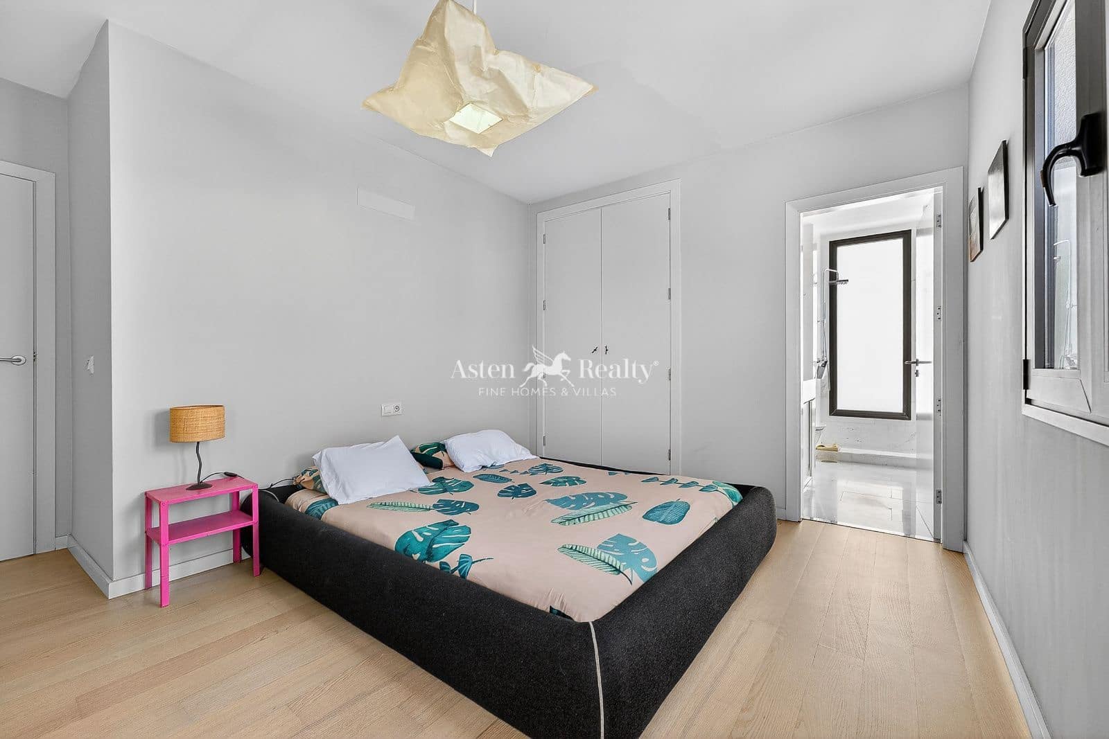 5 slaapkamer Huis te koop in Torviscas met zwembad garage - € 2.625.000 (Ref: 9352836)