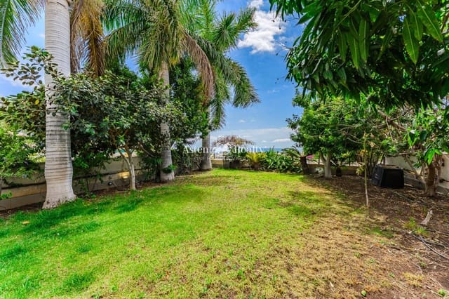 5 sovrum Hus till salu i Torviscas, Adeje med pool garage - 2 625 000 € (Ref: 9352836)