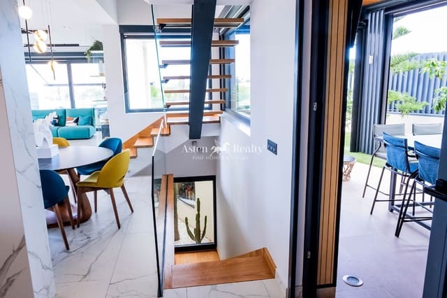 4 slaapkamer Huis te koop in Torviscas, Adeje met zwembad garage - € 3.500.000 (Ref: 9352837)