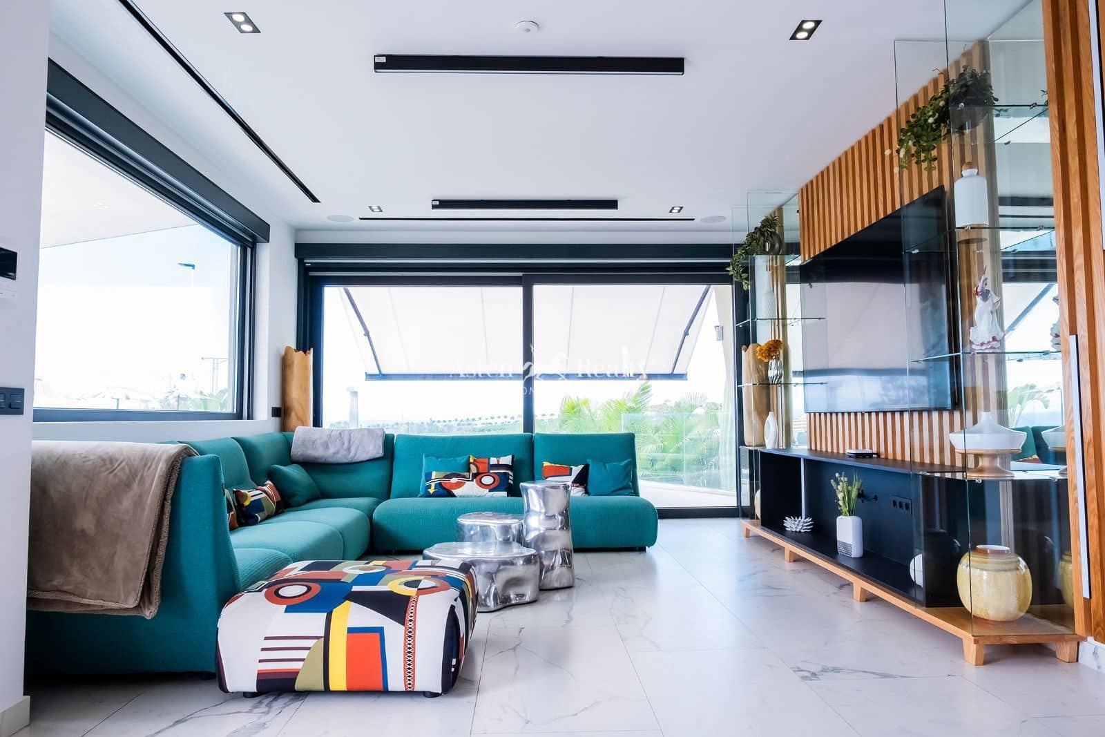 4 slaapkamer Huis te koop in Torviscas met zwembad garage - € 3.500.000 (Ref: 9352837)