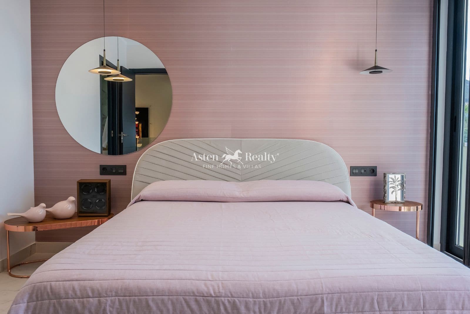 4 slaapkamer Huis te koop in Torviscas met zwembad garage - € 3.500.000 (Ref: 9352837)