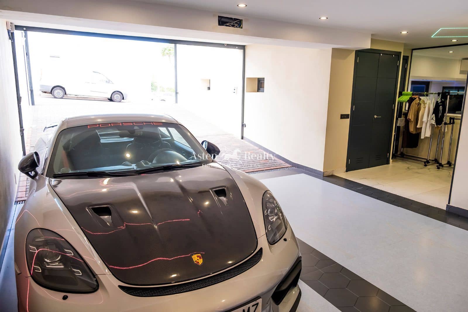 4 slaapkamer Huis te koop in Torviscas met zwembad garage - € 3.500.000 (Ref: 9352837)