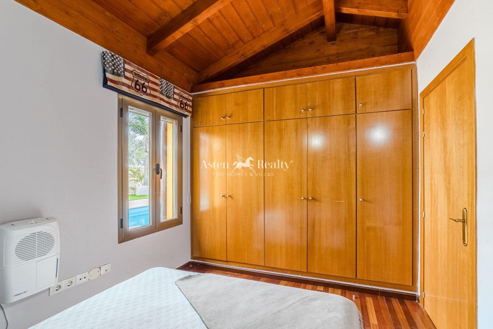 4 slaapkamer Huis te koop in Tacoronte met zwembad garage - € 938.520 (Ref: 9357651)