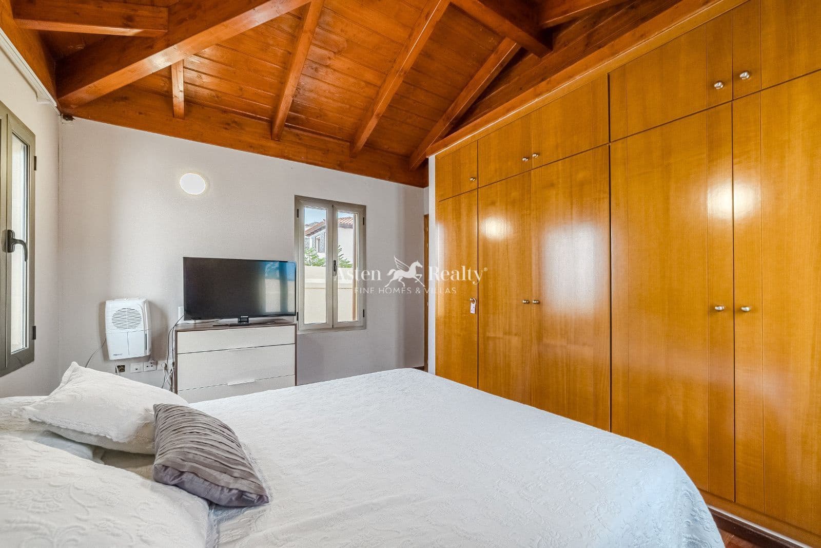 4 slaapkamer Huis te koop in Tacoronte met zwembad garage - € 938.520 (Ref: 9357651)