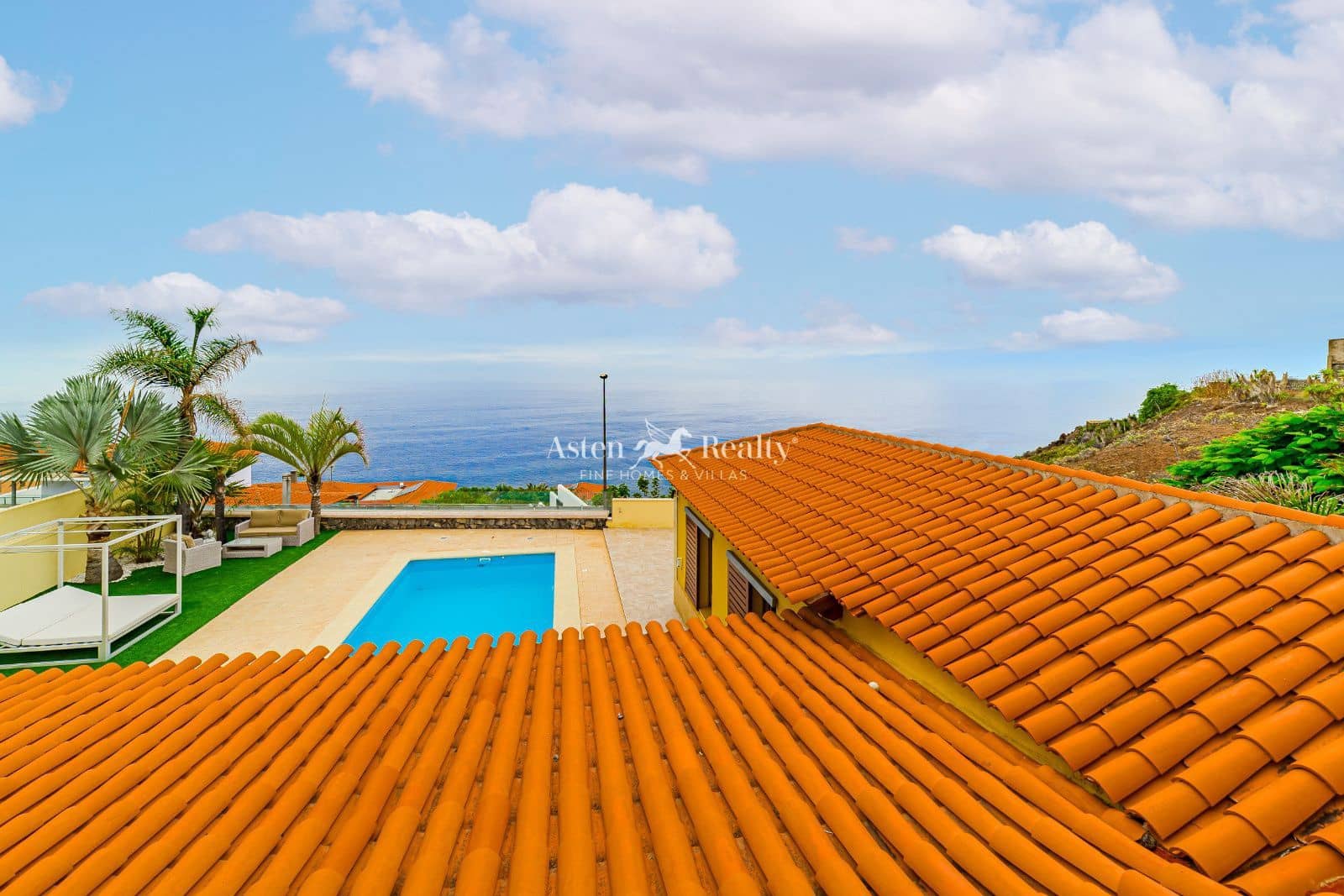 4 slaapkamer Huis te koop in Tacoronte met zwembad garage - € 938.520 (Ref: 9357651)