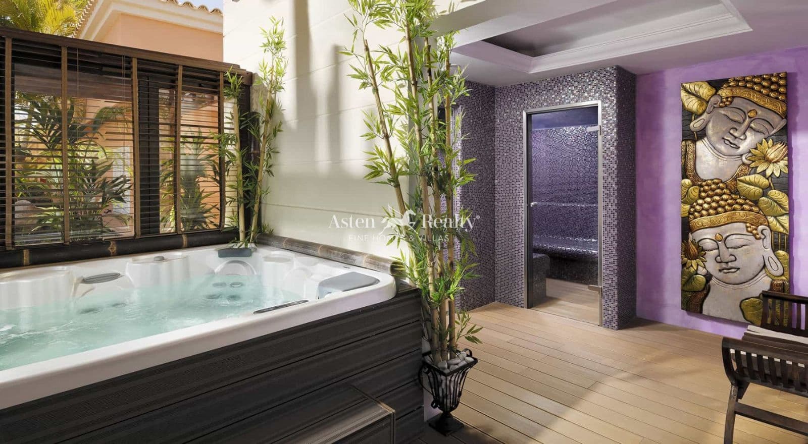 1 soveværelse Bungalow til salg i Playa de las Americas med swimmingpool garage - € 475.000 (Ref: 9360930)