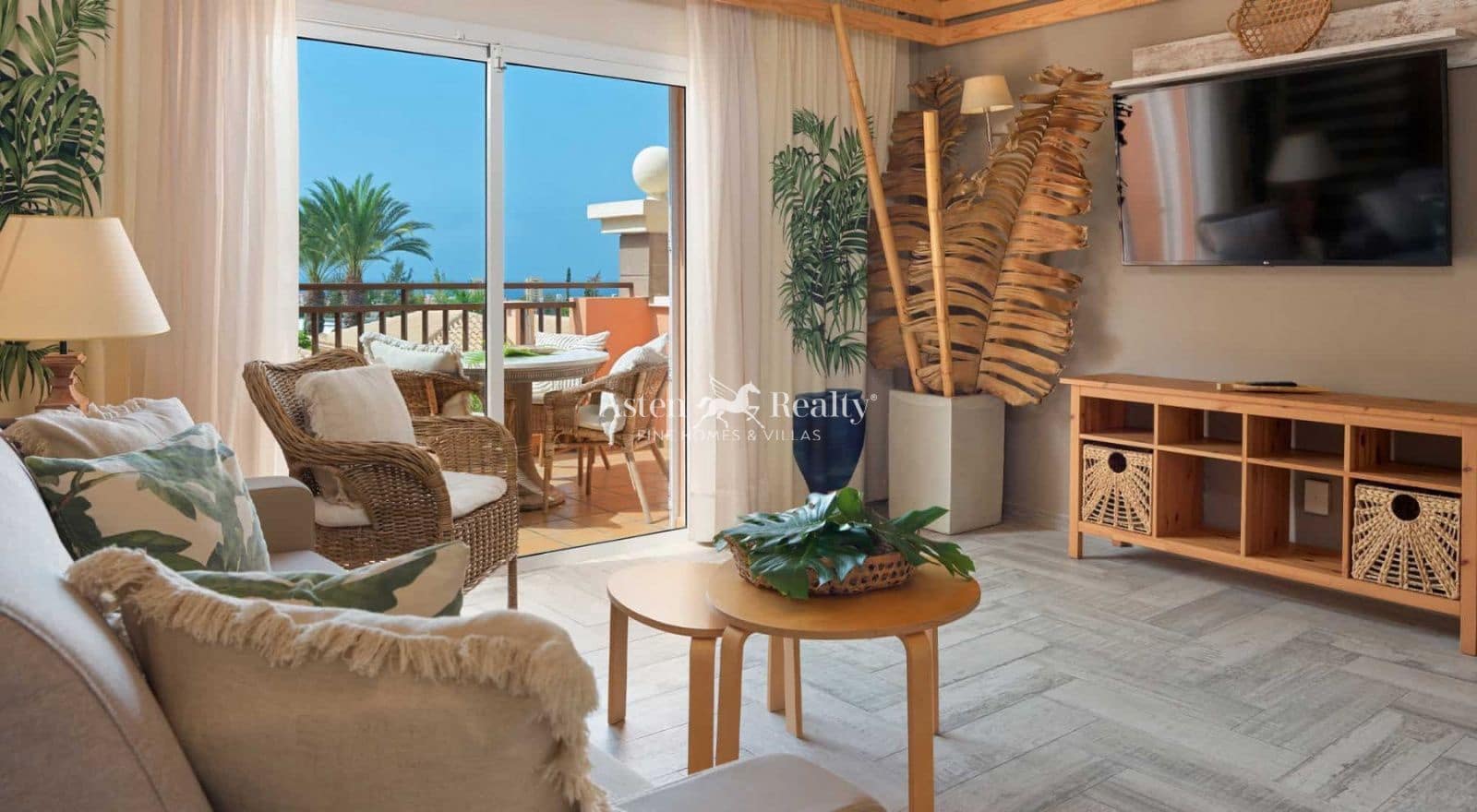 1 soveværelse Bungalow til salg i Playa de las Americas med swimmingpool garage - € 475.000 (Ref: 9360930)