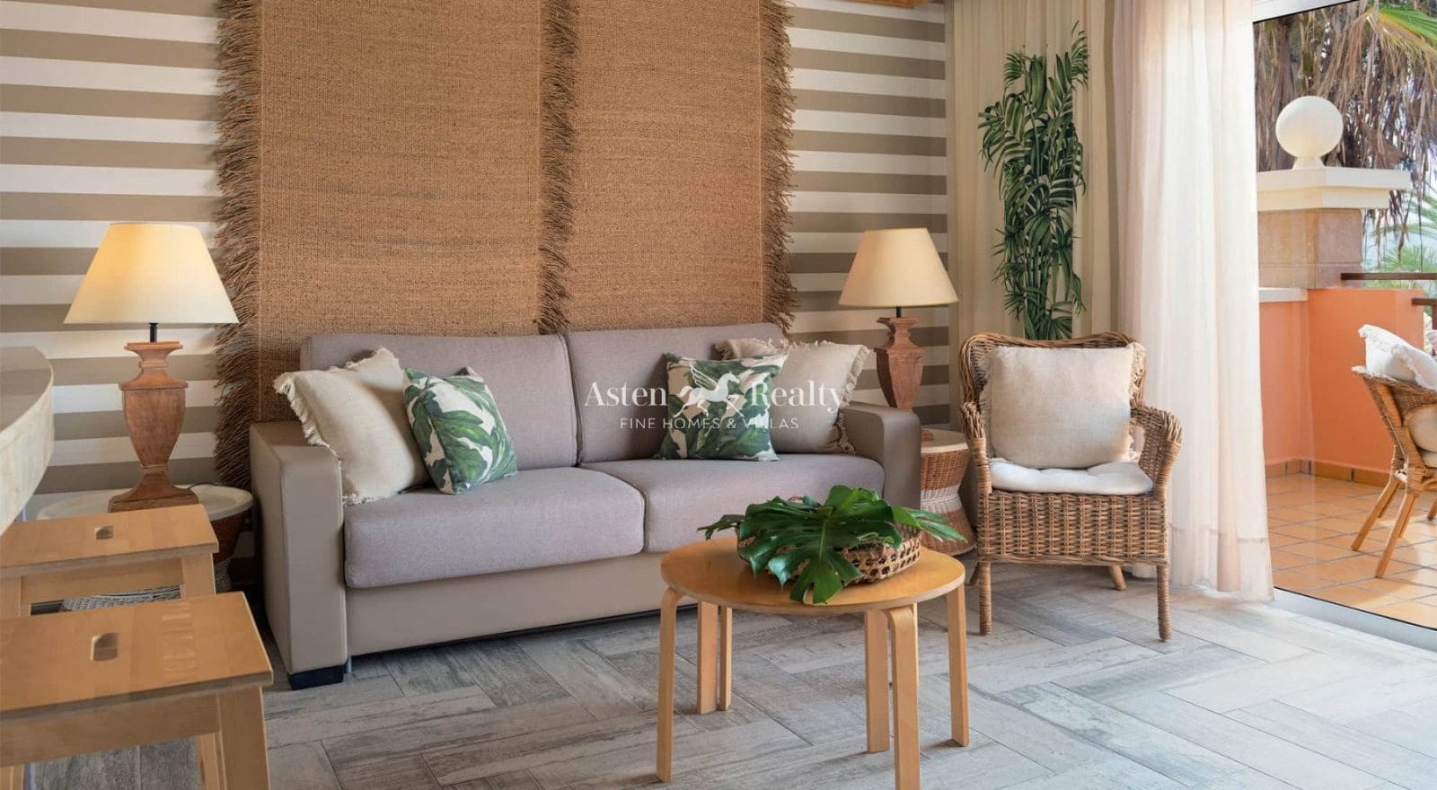 4 camera da letto Bungalow in vendita in Playa de las Americas con piscina garage - 1.800.000 € (Rif: 9360931)