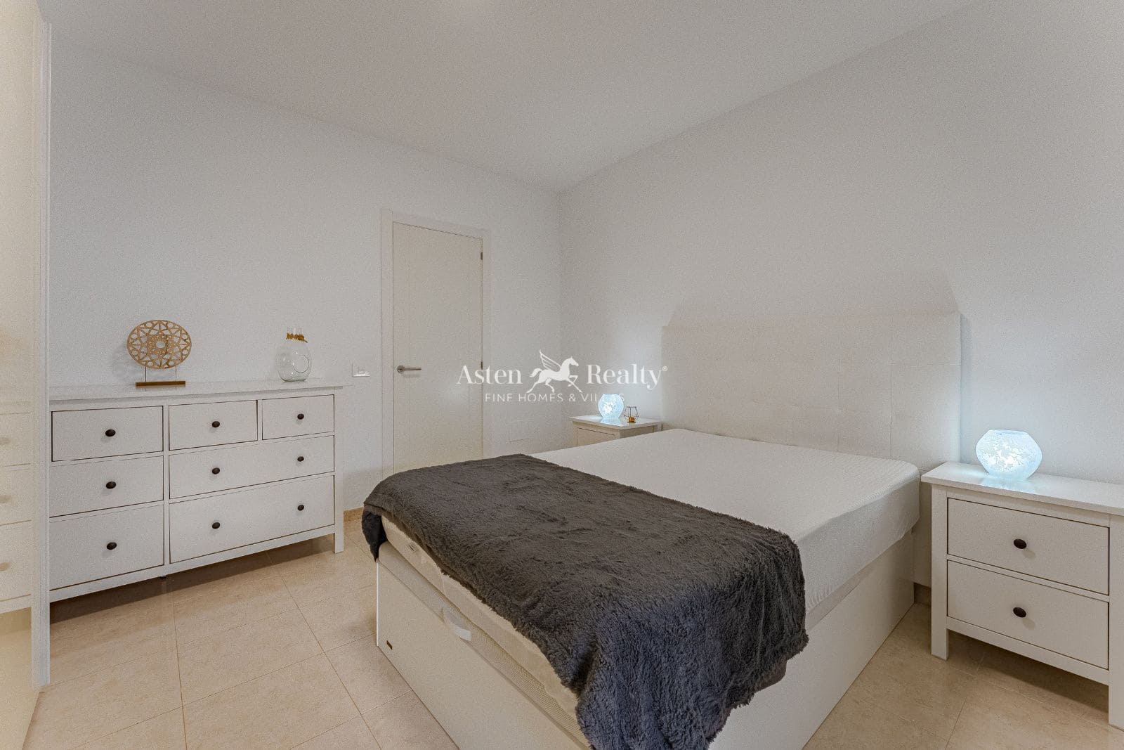 2 slaapkamer Flat te koop in Valle de San Lorenzo met garage - € 265.000 (Ref: 9363038)