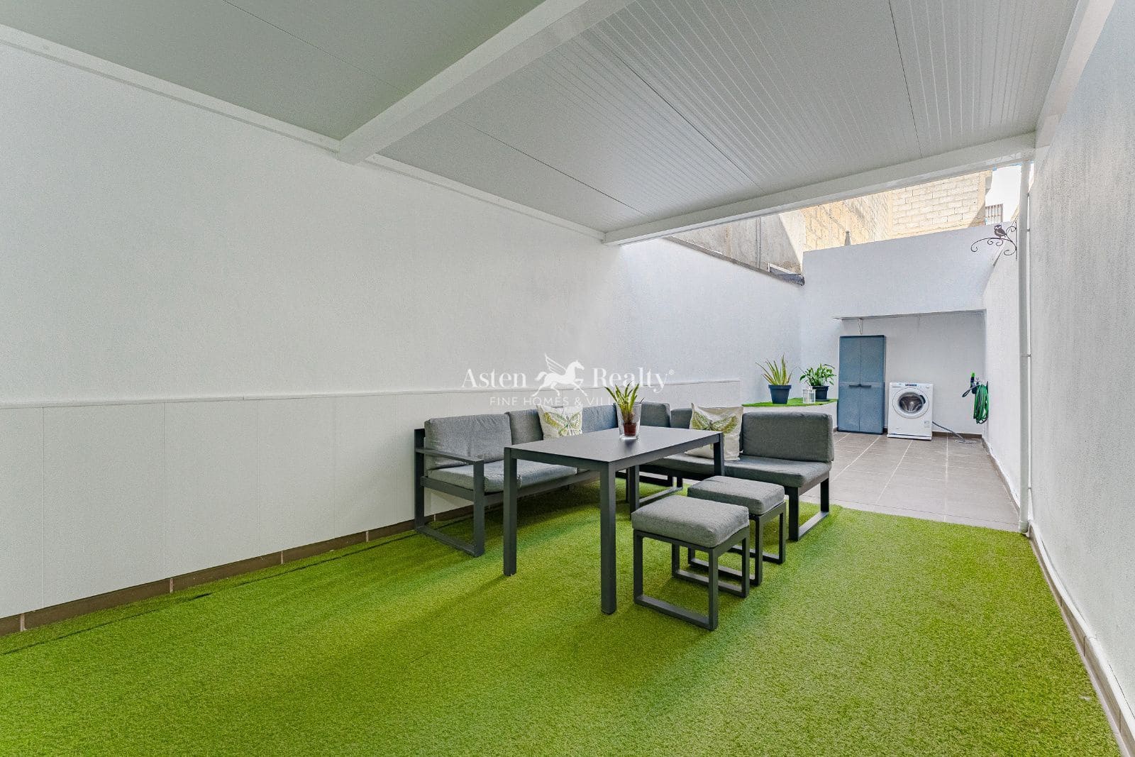 2 slaapkamer Flat te koop in Valle de San Lorenzo met garage - € 265.000 (Ref: 9363038)