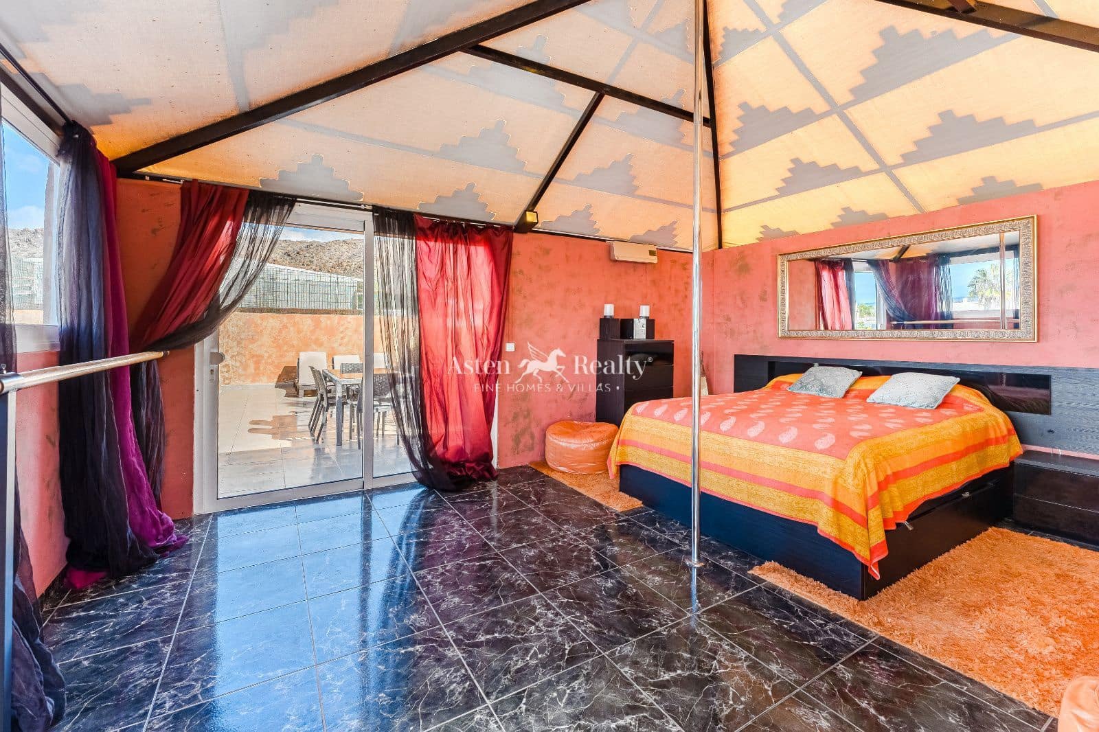 2 sovrum Villa till salu i Palm-Mar med garage - 600 000 € (Ref: 9363356)