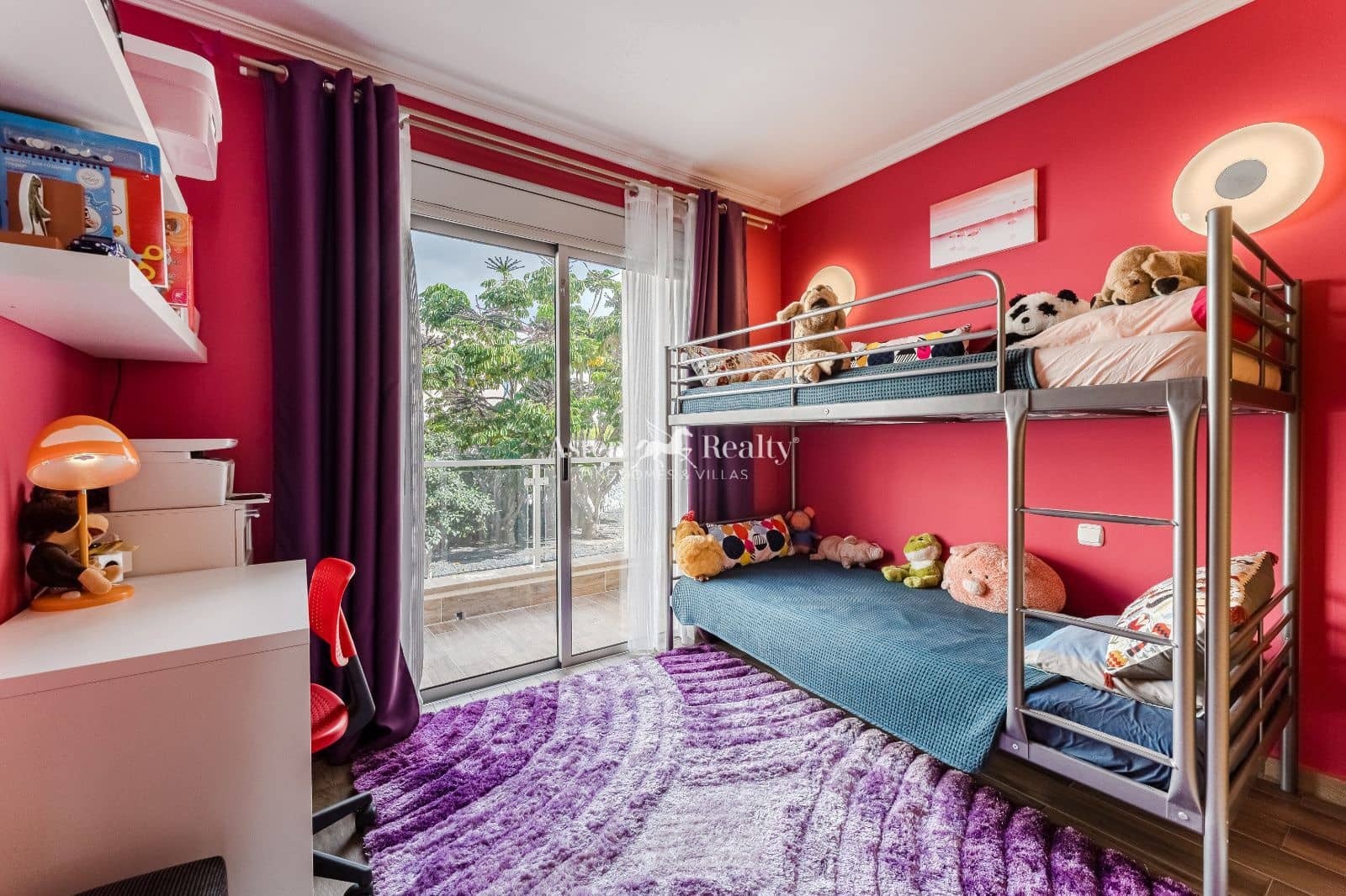 3 soverom Hus til salgs i Puerto Santiago med svømmebasseng garasje - € 559 000 (Ref: 9371405)