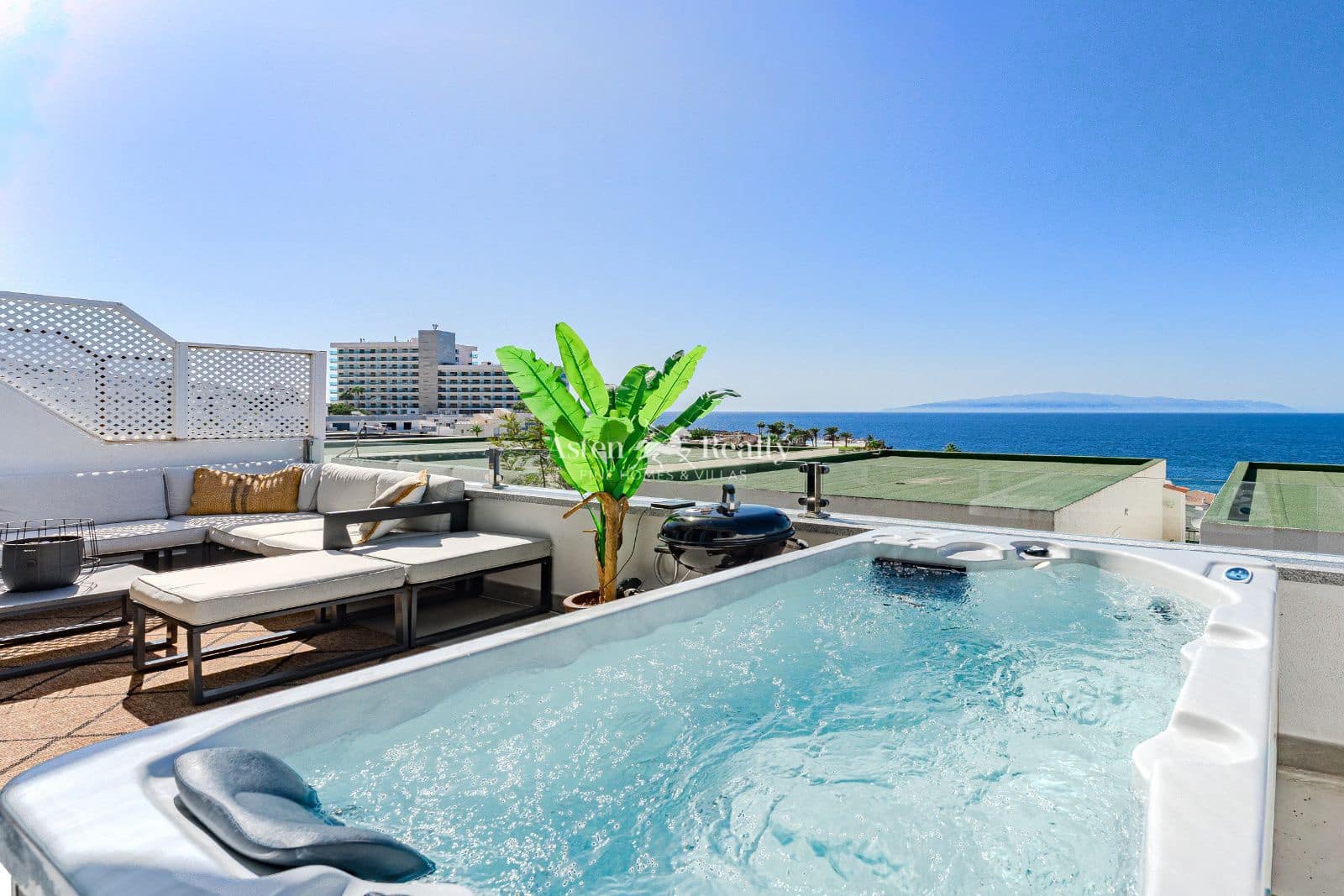 2 sovrum Lägenhet till salu i Los Gigantes med pool - 635 000 € (Ref: 9372328)