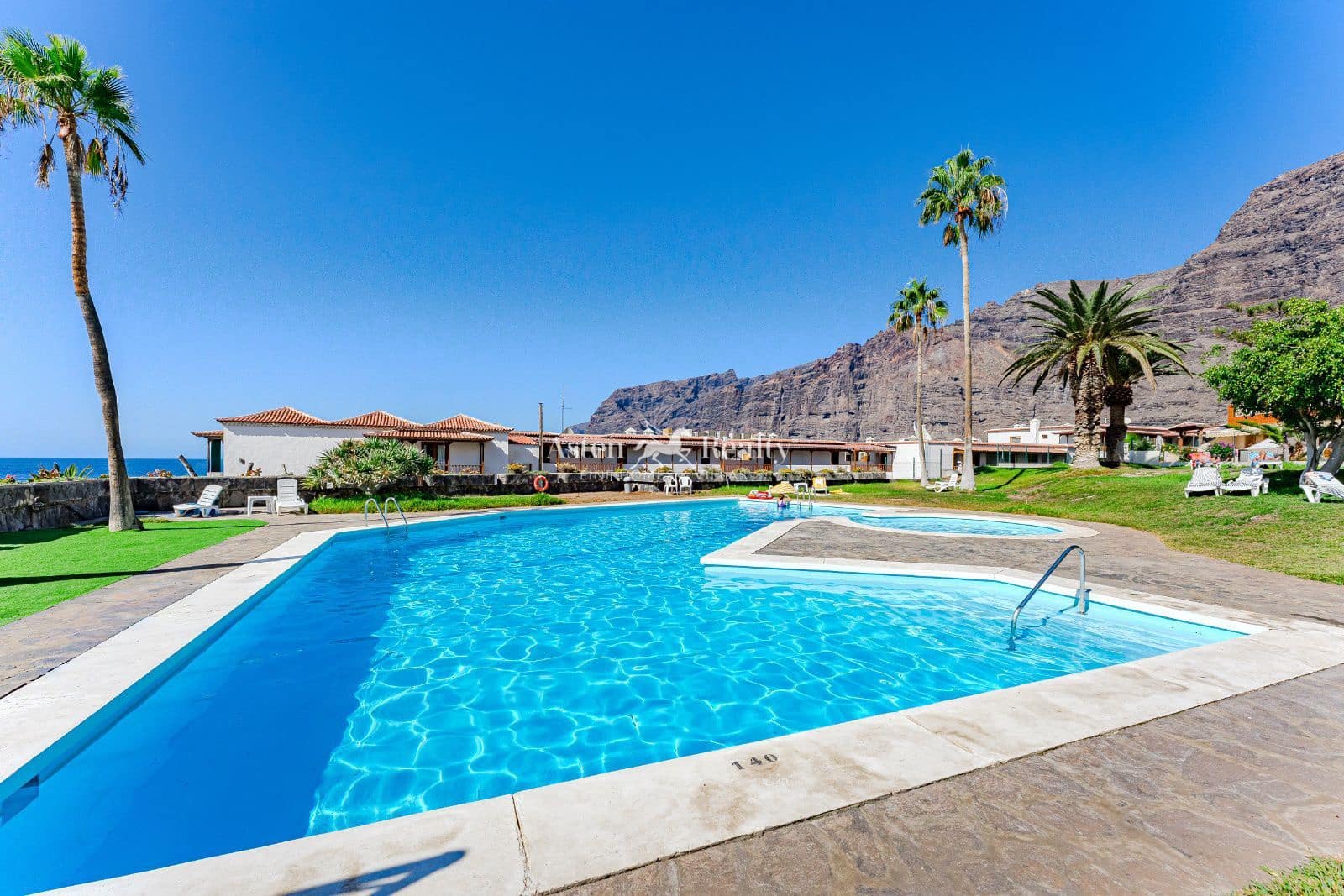 2 sovrum Lägenhet till salu i Los Gigantes med pool - 635 000 € (Ref: 9372328)