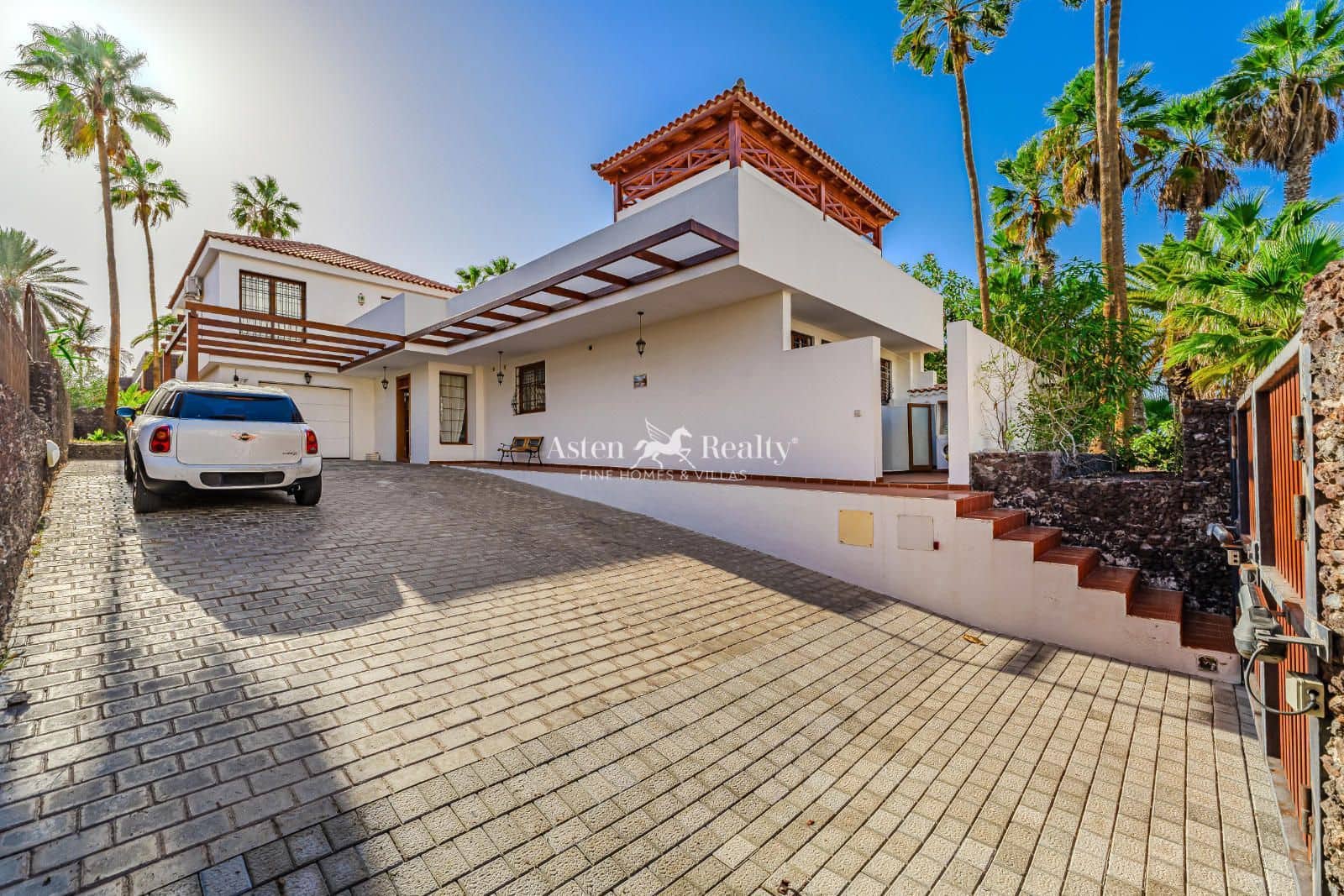 6 chambre Maison de Ville à vendre à Costa Adeje avec piscine garage - 5 700 000 € (Ref: 9378405)