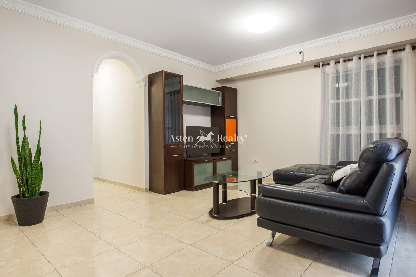 4 slaapkamer Flat te koop in San Isidro de Abona met garage - € 415.000 (Ref: 9383592)