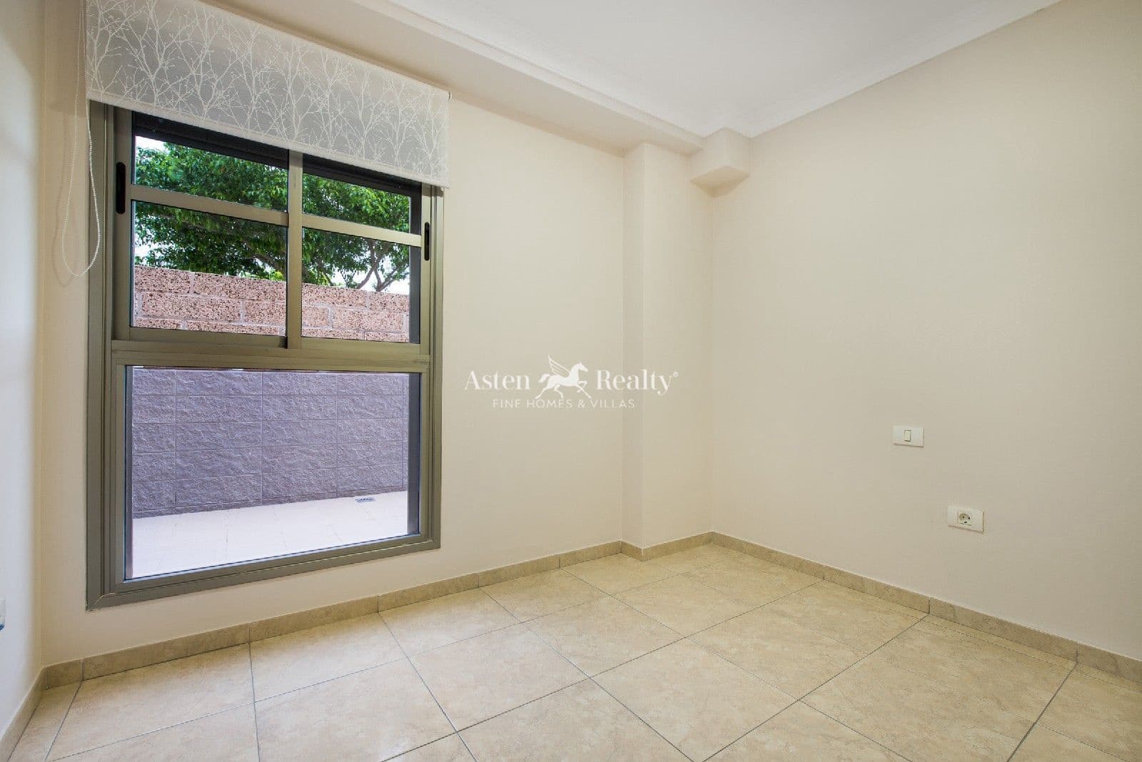 4 slaapkamer Flat te koop in San Isidro de Abona met garage - € 415.000 (Ref: 9383592)