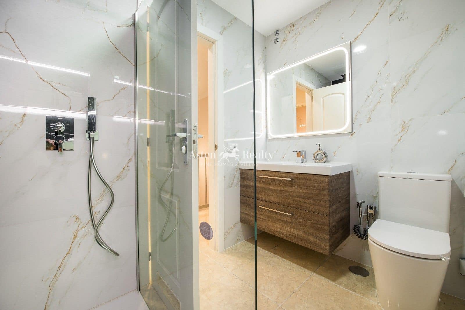 4 slaapkamer Flat te koop in San Isidro de Abona met garage - € 415.000 (Ref: 9383592)