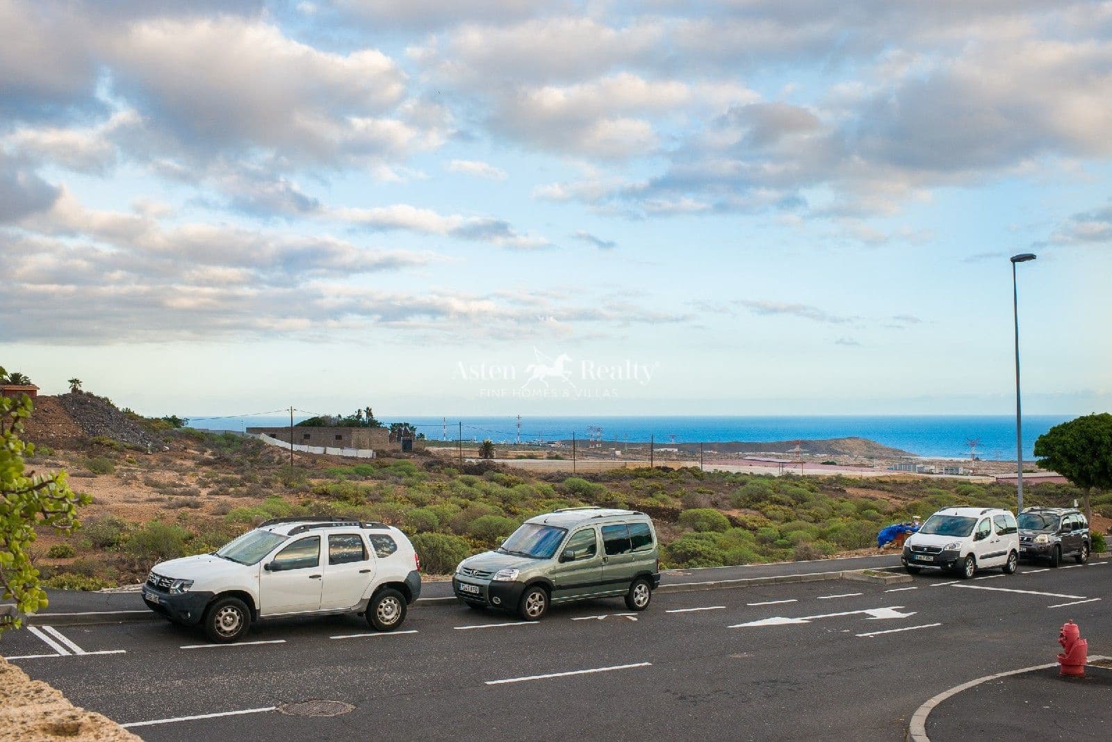 4 slaapkamer Flat te koop in San Isidro de Abona met garage - € 415.000 (Ref: 9383592)