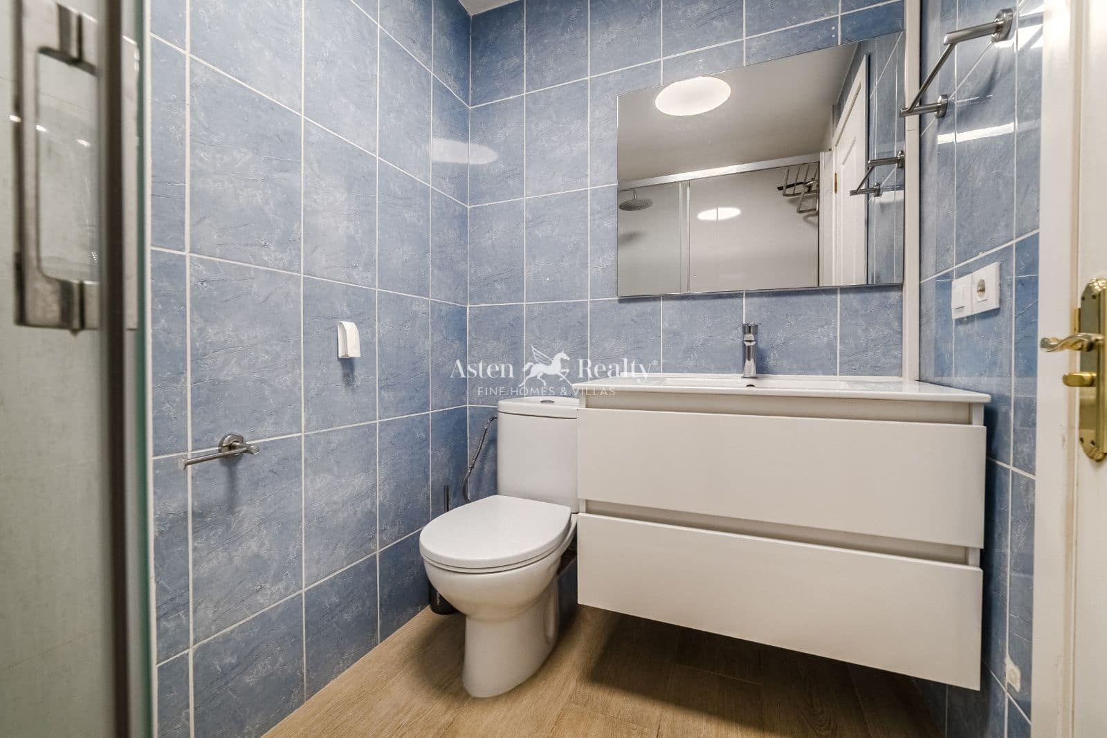 2 sovrum Lägenhet till salu i Los Cristianos med pool - 355 000 € (Ref: 9386582)