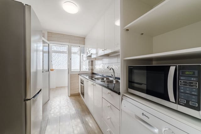 2 sovrum Lägenhet till salu i Los Cristianos, Arona med pool - 355 000 € (Ref: 9386582)