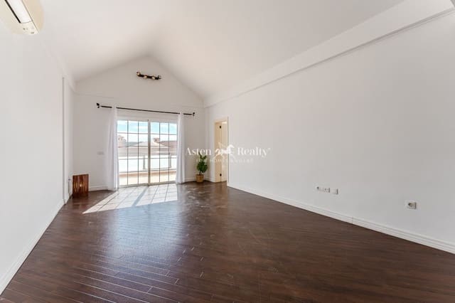 3 soveværelse Penthouse til salg i Torviscas Bajo, Adeje med swimmingpool - € 875.000 (Ref: 9386892)