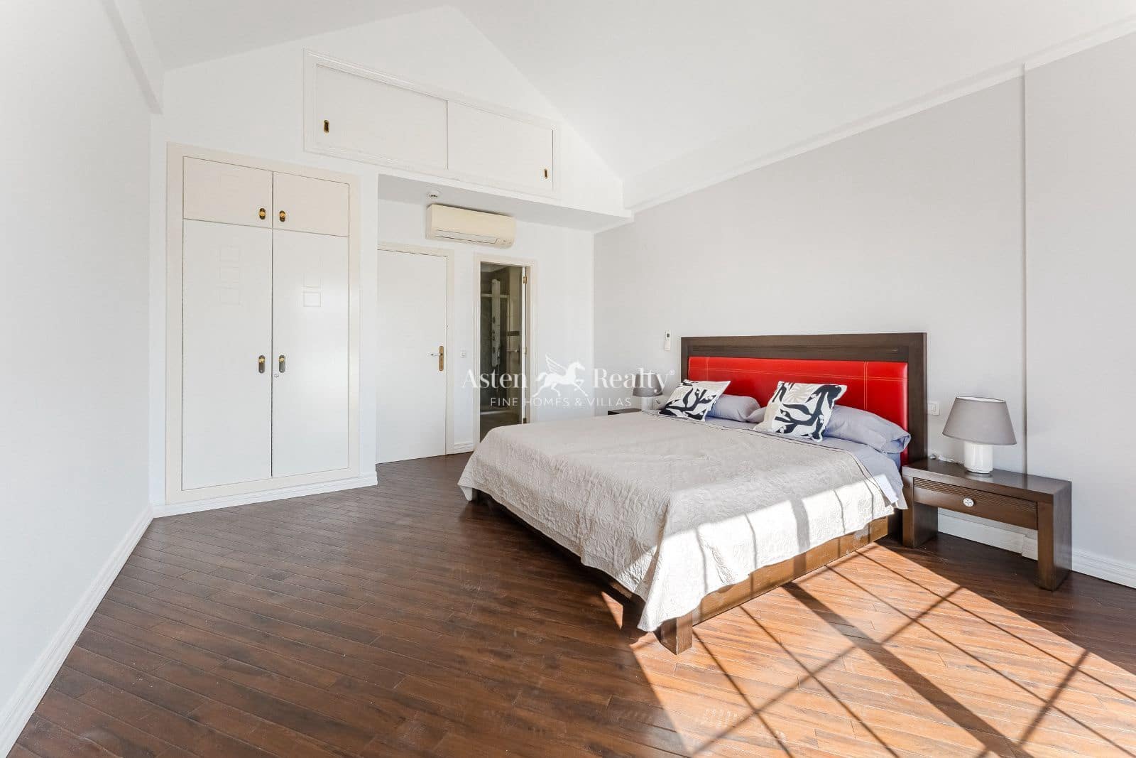 Ático de 3 habitaciones en Costa Adeje en venta con piscina - 875.000 € (Ref: 9386892)