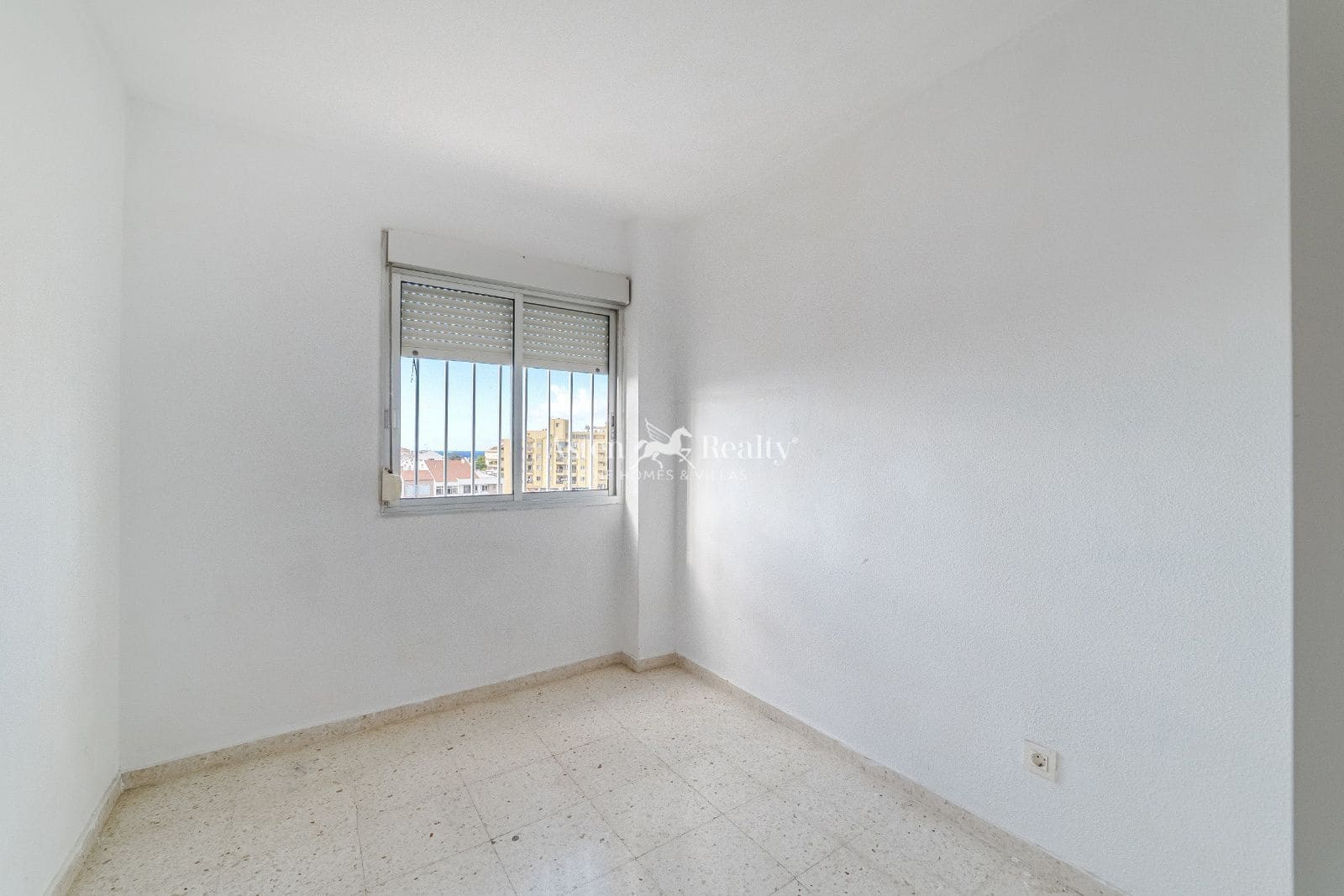 4 bedroom Flat for sale in Los Cristianos - € 430,000 (Ref: 9388524)