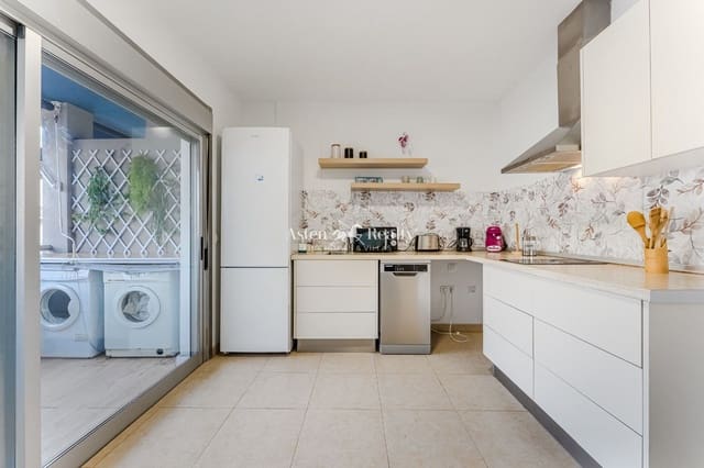 2 camera da letto Appartamento in vendita in Playa San Juan, Guía de Isora con garage - 375.000 € (Rif: 9388772)