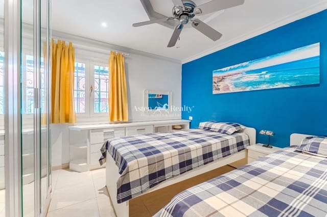 1 slaapkamer Flat te koop in Los Gigantes, Santiago del Teide - € 250.000 (Ref: 9394440)