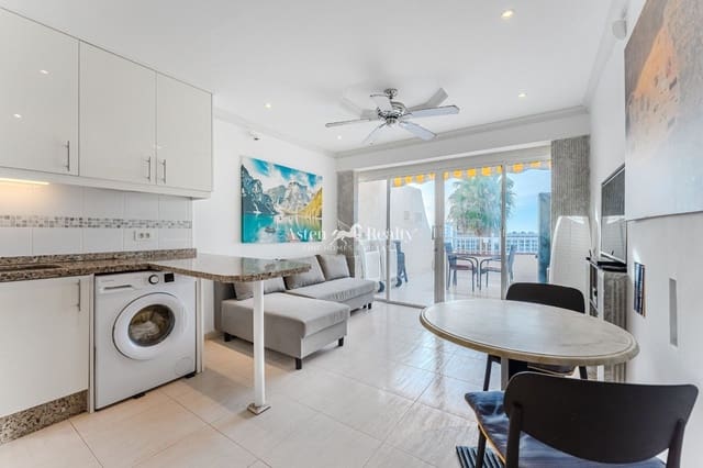 1 slaapkamer Flat te koop in Los Gigantes, Santiago del Teide - € 250.000 (Ref: 9394440)