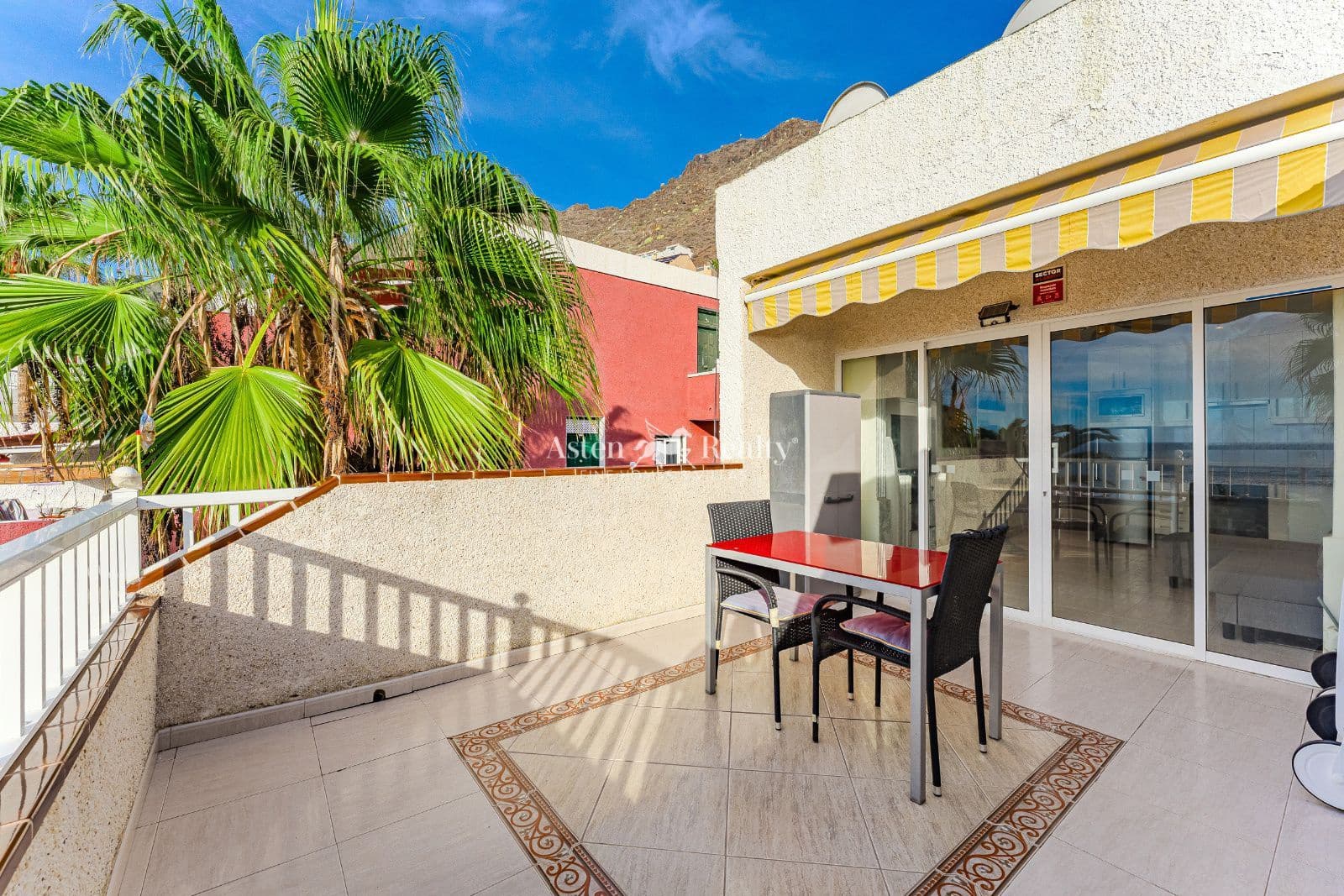 1 makuuhuone Asunto myytävänä paikassa Los Gigantes - 250 000 € (Ref: 9394440)