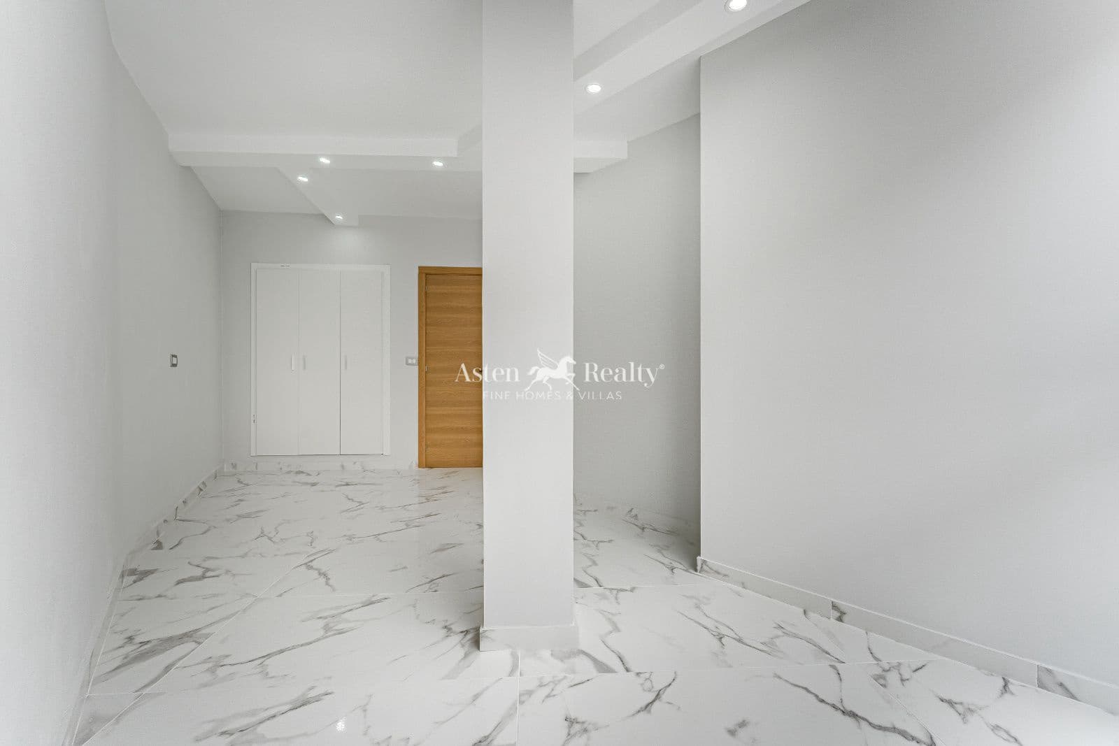 2 makuuhuone Asunto myytävänä paikassa Adeje - 248 000 € (Ref: 9395439)