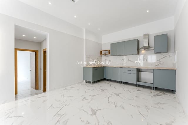 2 slaapkamer Flat te koop in Casco Urbano, Adeje - € 248.000 (Ref: 9395439)