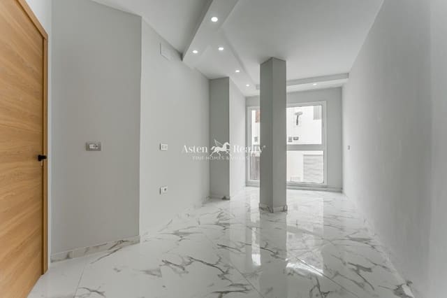 2 slaapkamer Flat te koop in Casco Urbano, Adeje - € 248.000 (Ref: 9395439)