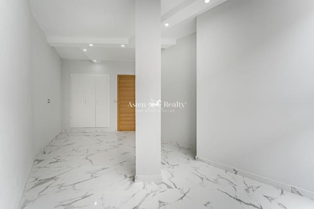 2 slaapkamer Flat te koop in Casco Urbano, Adeje - € 248.000 (Ref: 9395439)