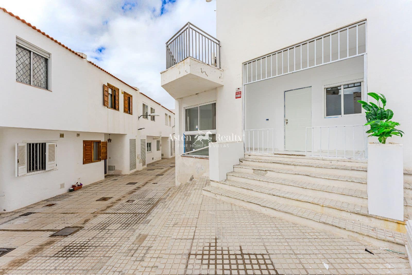 2 makuuhuone Asunto myytävänä paikassa Adeje - 248 000 € (Ref: 9395439)