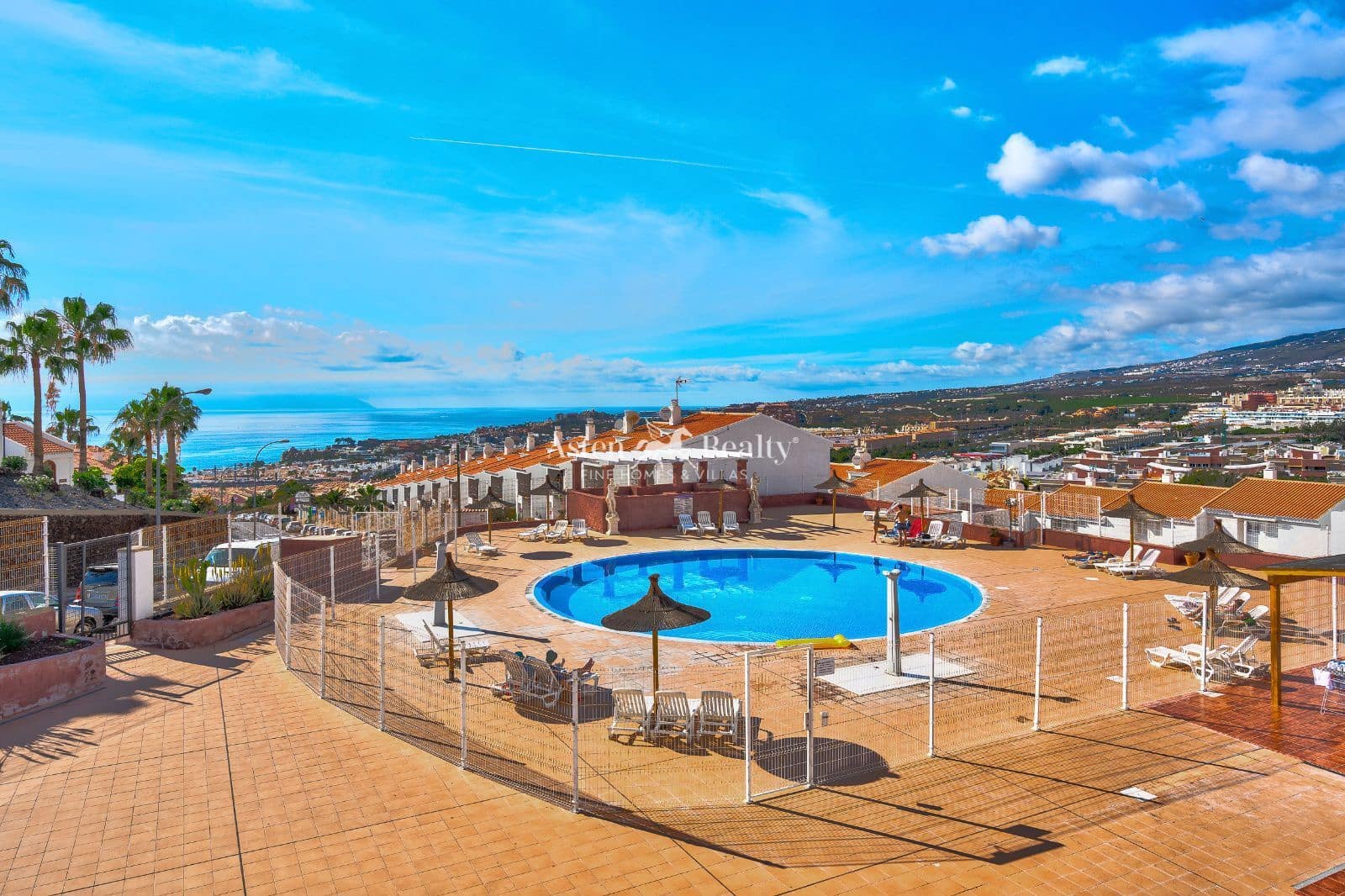 2 soveværelse Penthouse til salg i Torviscas med swimmingpool - € 365.000 (Ref: 9402777)