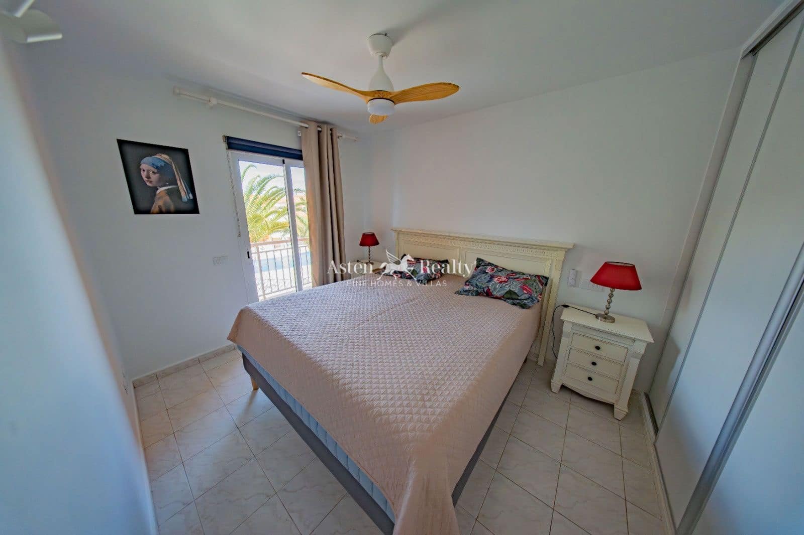 2 makuuhuone Asunto myytävänä paikassa Callao Salvaje mukana uima-altaan - 295 000 € (Ref: 9405900)