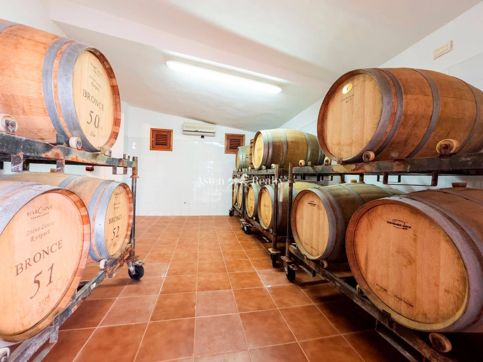 2 slaapkamer Huis te koop in San Cristobal de La Laguna met zwembad garage - € 2.250.000 (Ref: 9413201)