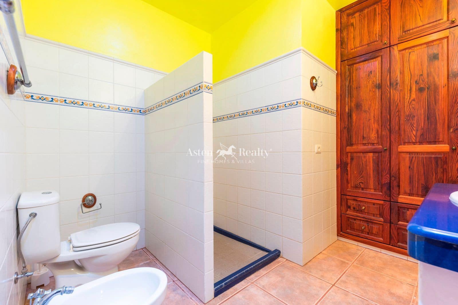 2 slaapkamer Huis te koop in San Cristobal de La Laguna met zwembad garage - € 2.250.000 (Ref: 9413201)
