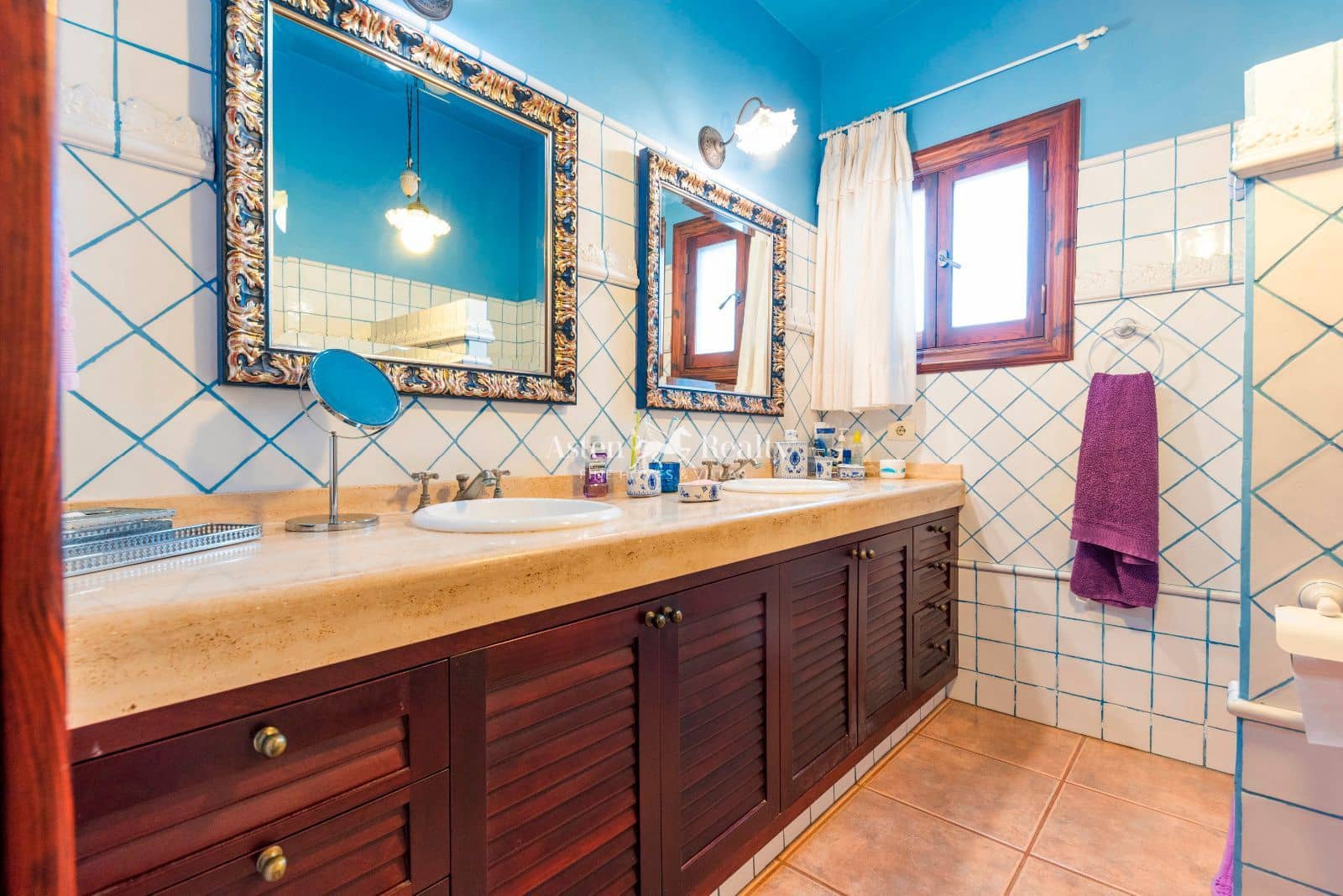 2 slaapkamer Huis te koop in San Cristobal de La Laguna met zwembad garage - € 2.250.000 (Ref: 9413201)