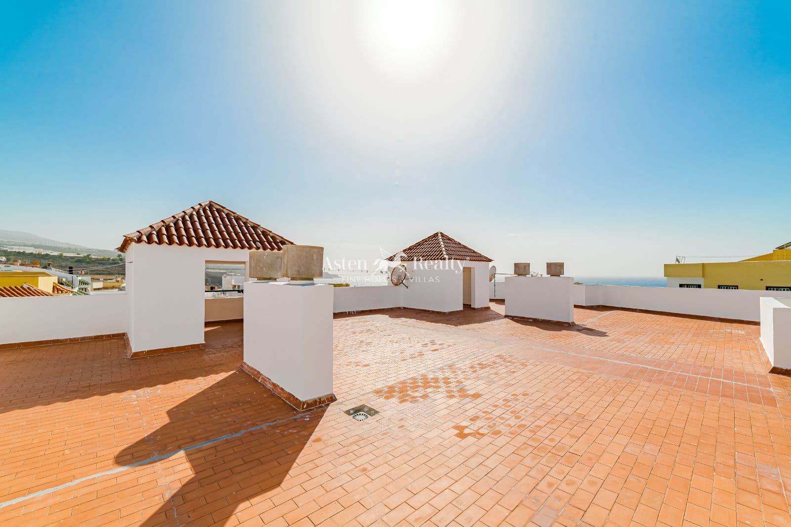 3 soverom Penthouse til salgs i Playa San Juan med garasje - € 320 000 (Ref: 9413202)