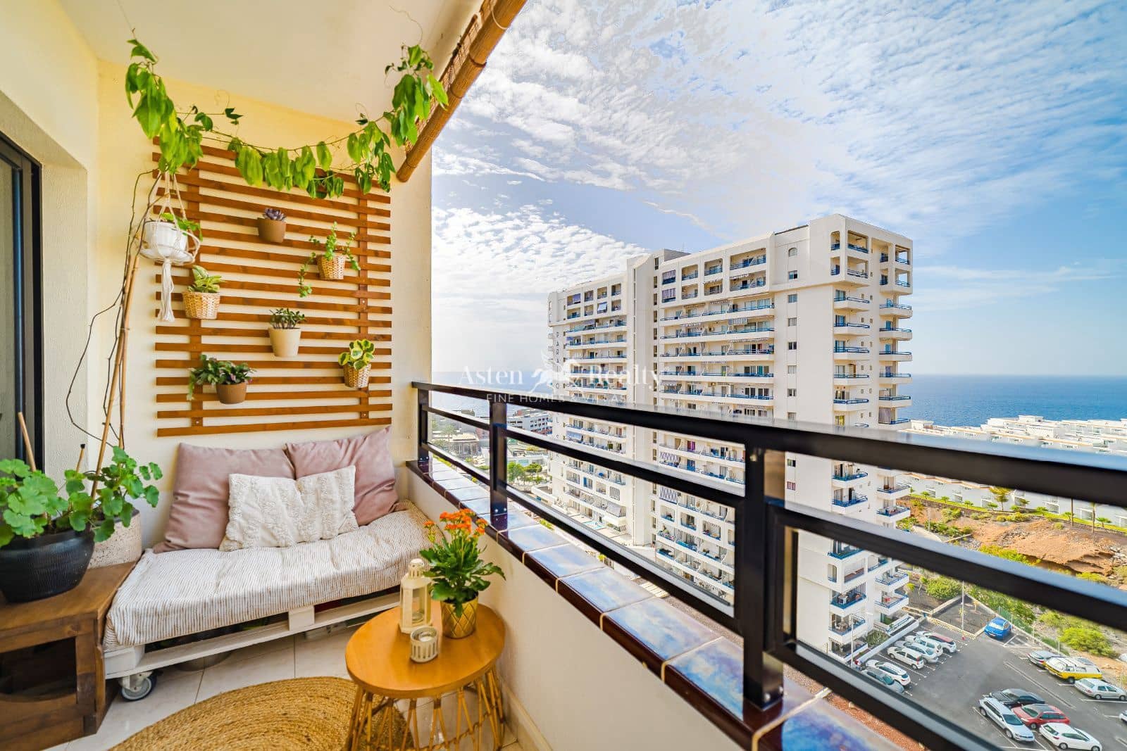 1 sypialnia Mieszkanie na sprzedaż w Playa Paraiso z basenem - 265 000 € (Ref: 9417586)