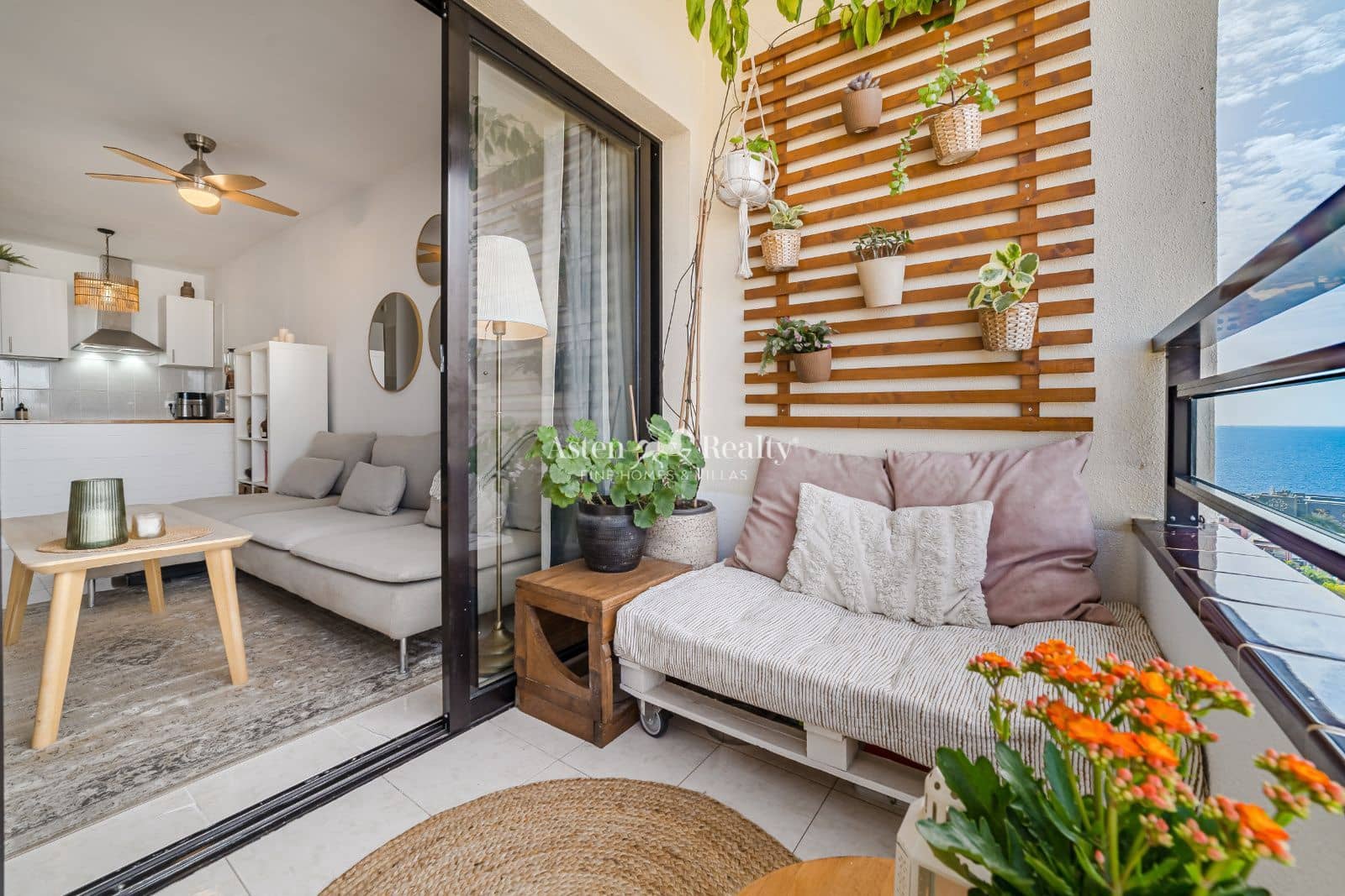 1 sypialnia Mieszkanie na sprzedaż w Playa Paraiso z basenem - 265 000 € (Ref: 9417586)