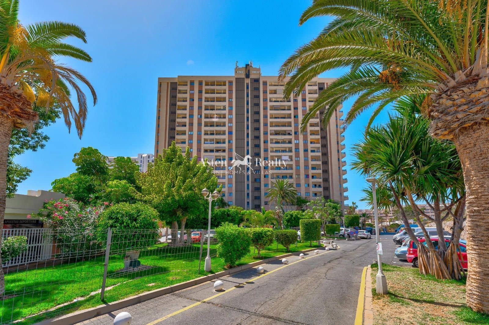 1 sypialnia Mieszkanie na sprzedaż w Playa Paraiso z basenem - 265 000 € (Ref: 9417586)