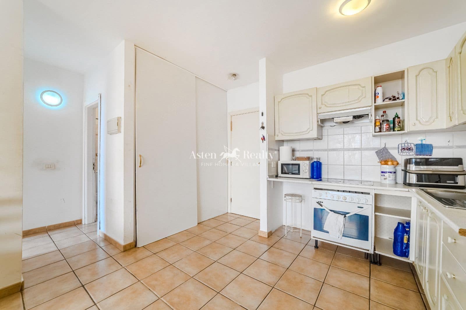 1 soverom Leilighet til salgs i Playa Paraiso med svømmebasseng - € 178 500 (Ref: 9417587)